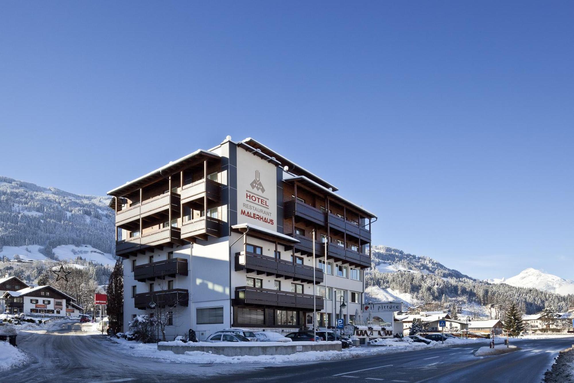 Hotel Malerhaus Fügen Buitenkant foto